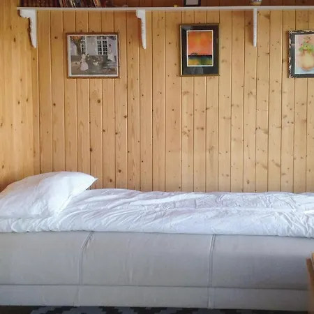 Feriehus 1 Bedroom Stunning In